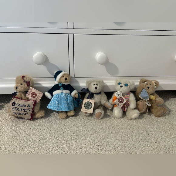 Set of five Boyd’s bears collectible. New with tags! - Picture 1 of 6